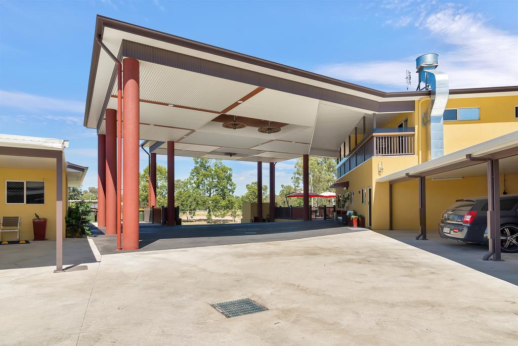 Swagsman Motel Miles Экстерьер фото