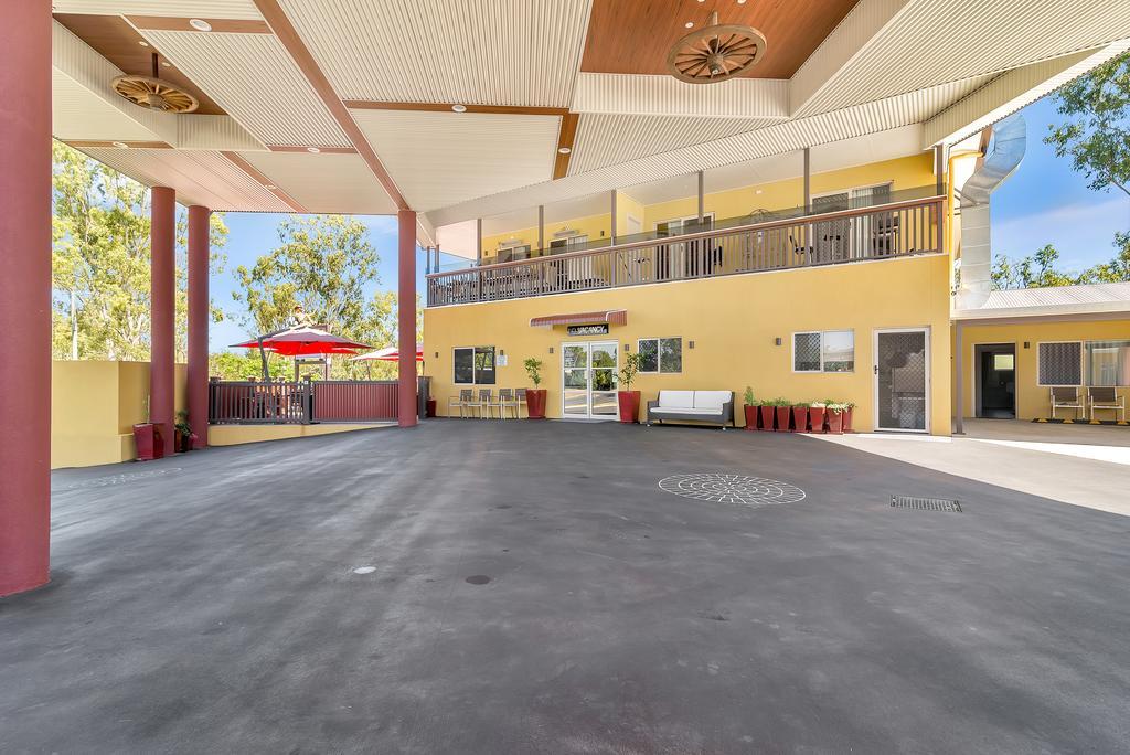 Swagsman Motel Miles Экстерьер фото